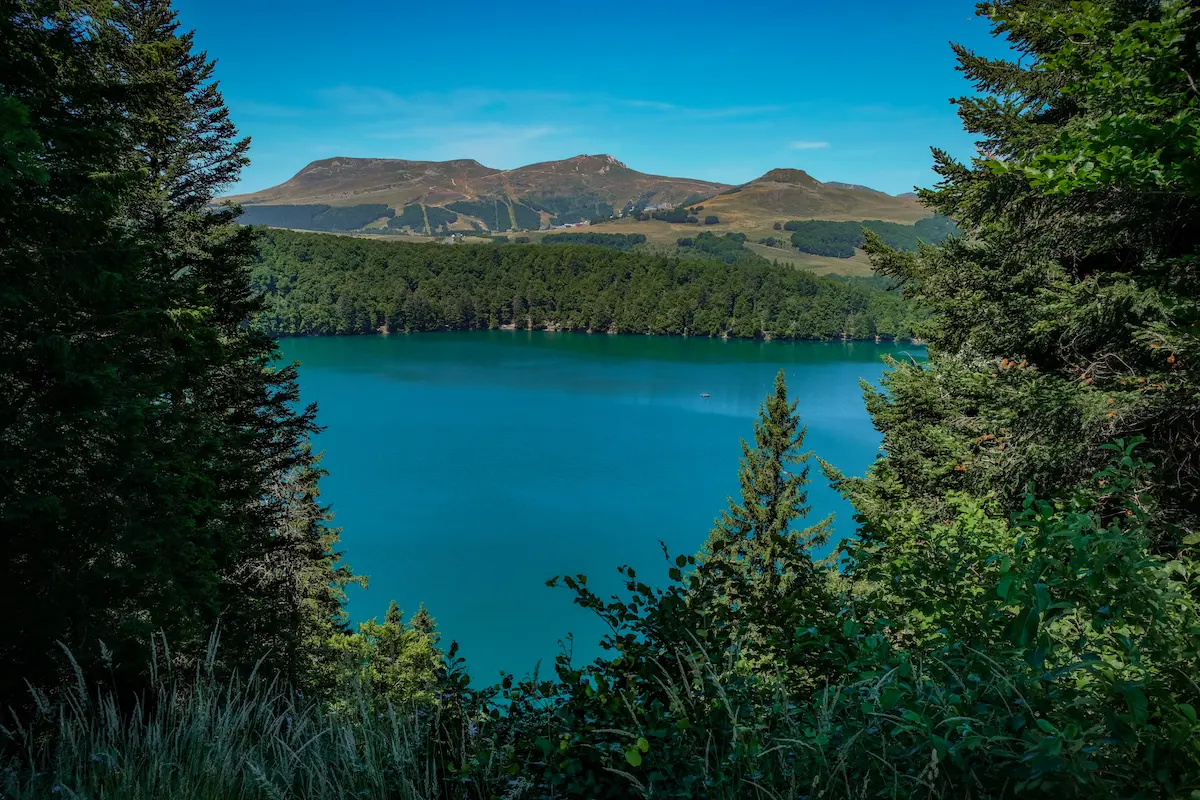 Randonnée accompagnée au Lac Pavin en Auvergne