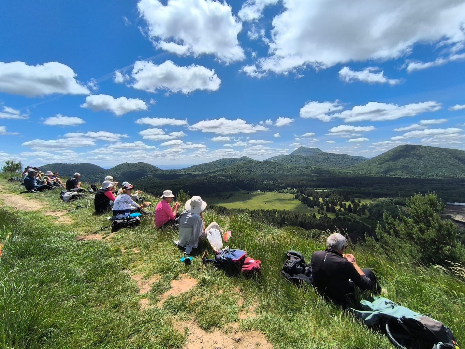 Sortie accompagnée dans la Chaîne des Puys, photo 3
